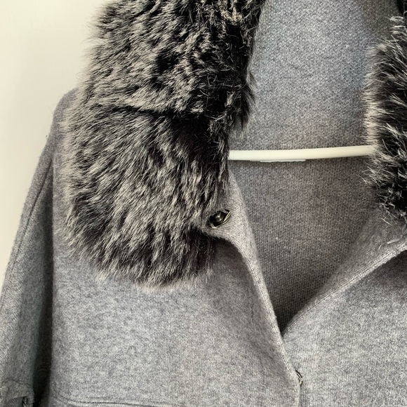 Jacket - Picture 3 of 4